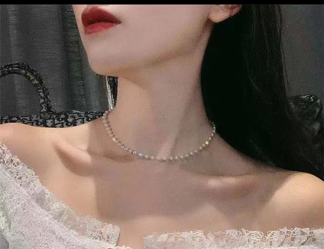 Minimal Pearl Beaded Choker Necklace