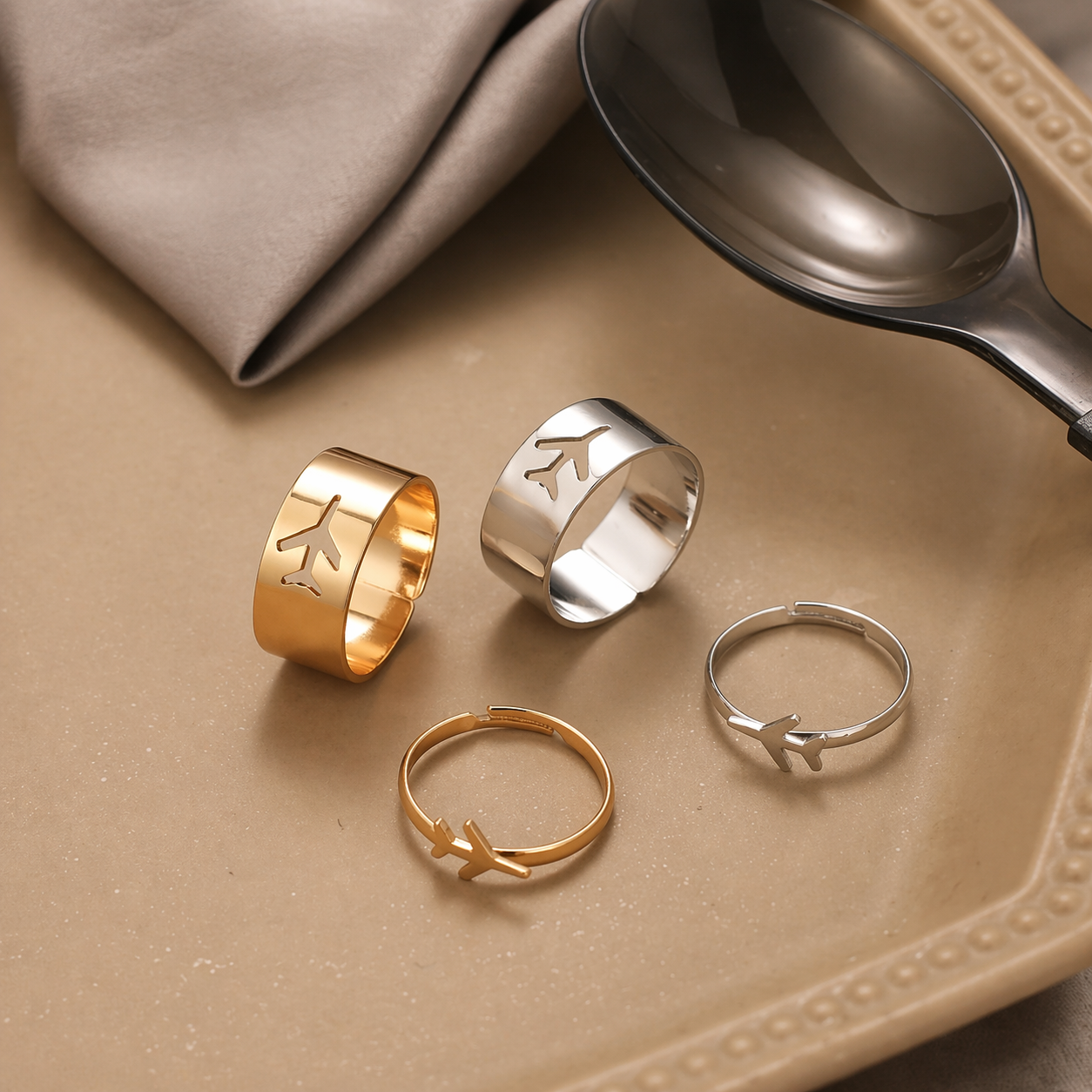 Airplane Minimalist Couple Ring Set