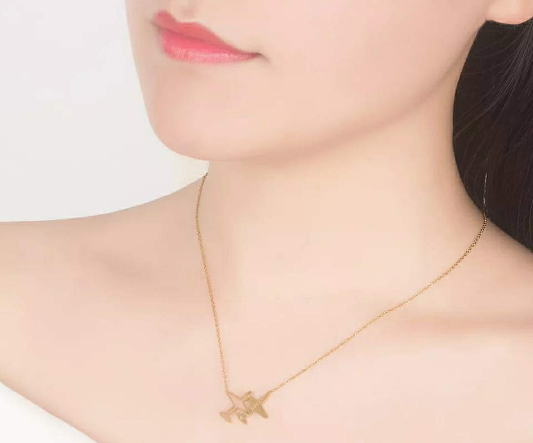 Minimalist Airplane Pendant Necklace