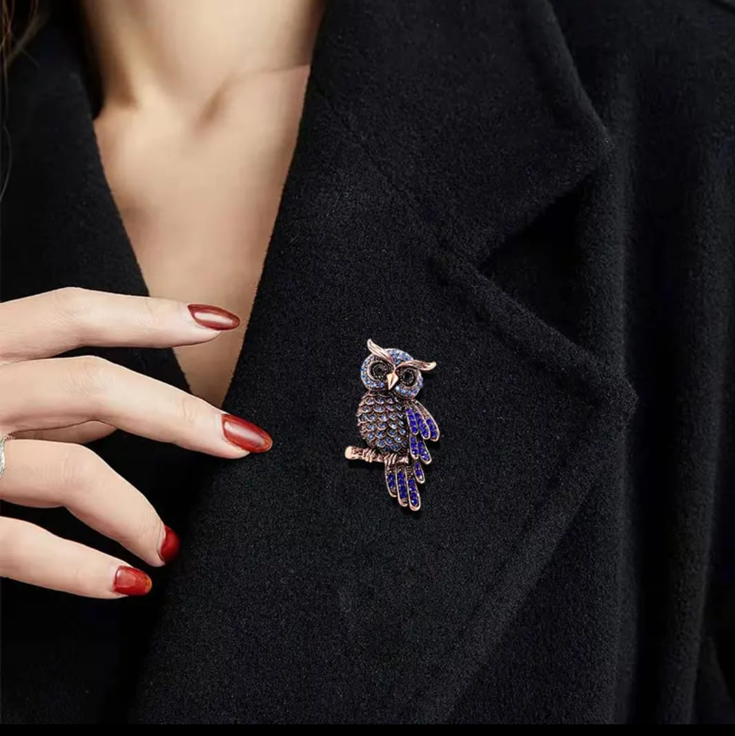Vintage Crystal Owl Brooch