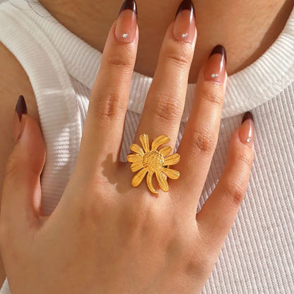 Gold-Tone Sunflower Statement Ring – Floral Adjustable Fashion Ring