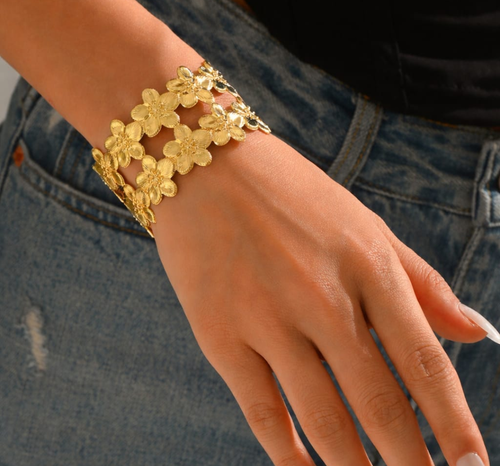 🌸 Floral Gold Open Cuff Bracelet