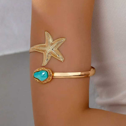 Gold Starfish Arm Cuff – Ocean-Inspired Elegance