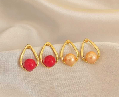 Minimalist Teardrop Pearl Stud Earrings