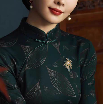 Blue Petal Pearl Flower Brooch