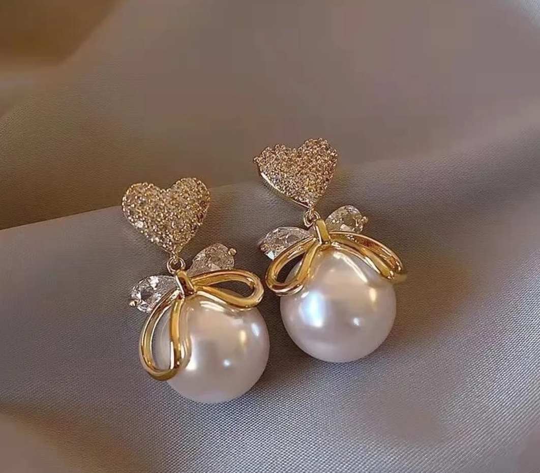 Sparkling Heart Pearl Drop Earrings