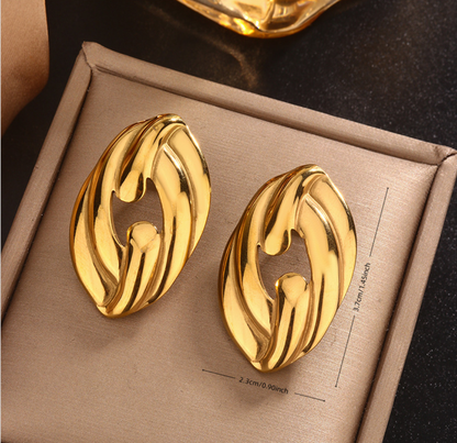 Liquid Sculpt Oval Earrings