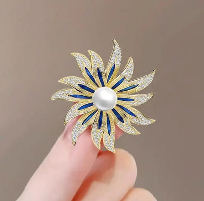 Royal Pearl Bloom Brooch – Elegant Floral Statement Pin