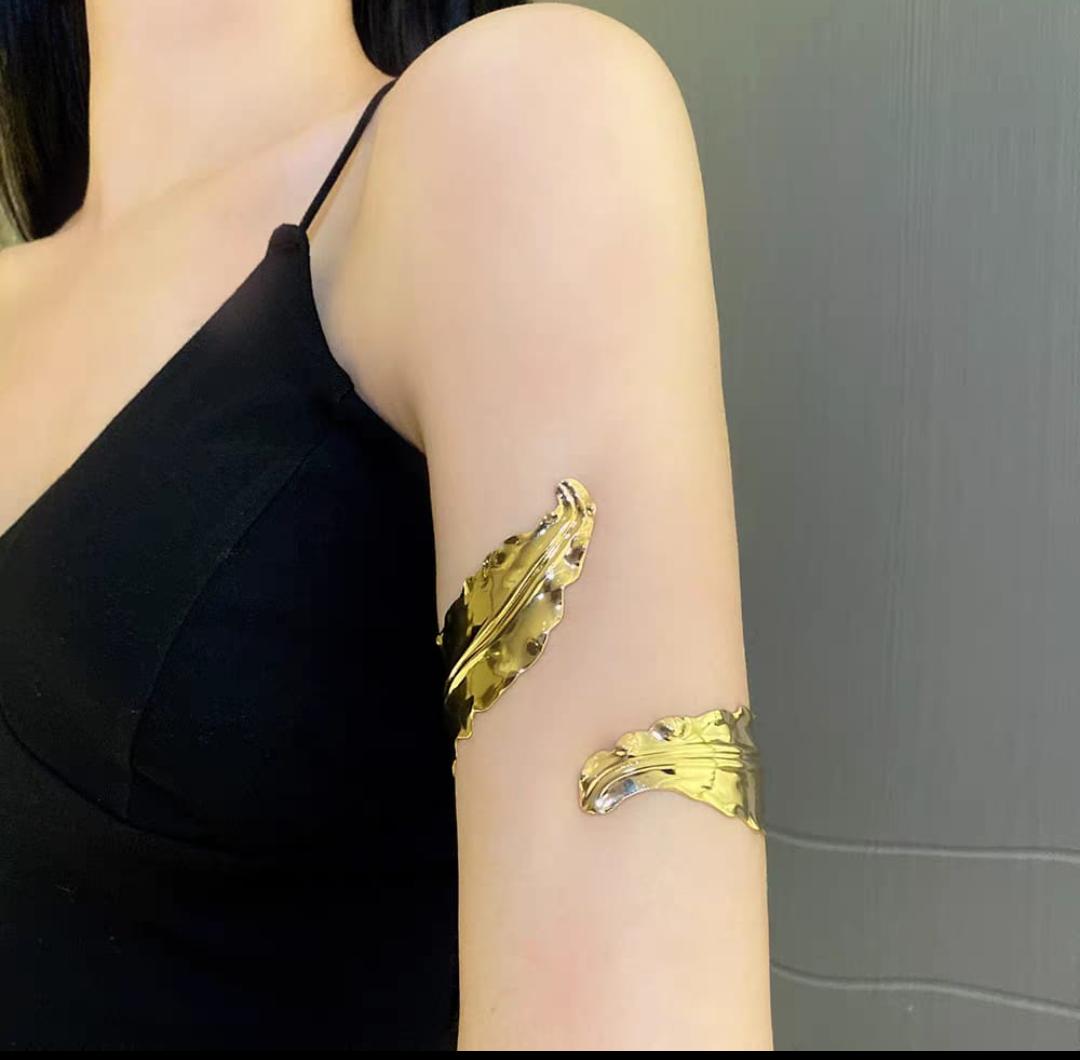 Organic Leaf-Inspired Gold Cuff Bracelet