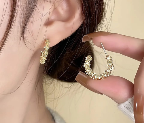 Chic Textured Gold Hoop Earrings