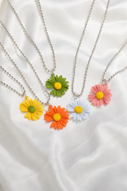 Colorful Daisy Pendant Necklaces – Fresh & Trendy Style