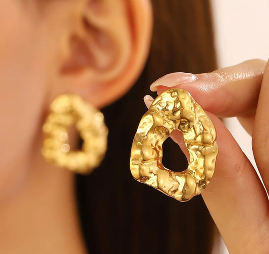 Organic Gold Loop Statement Earrings – Sculptural Chic