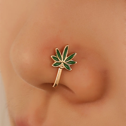 Green Leaf Gold-Tone Nose Pin – Elegant Nature-Inspired Nose Stud for Women