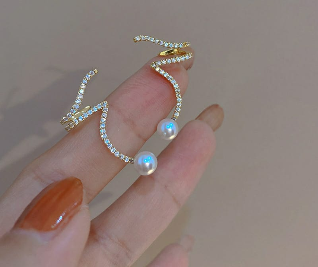 Elegant Wave Pearl Ear Cuff Earrings