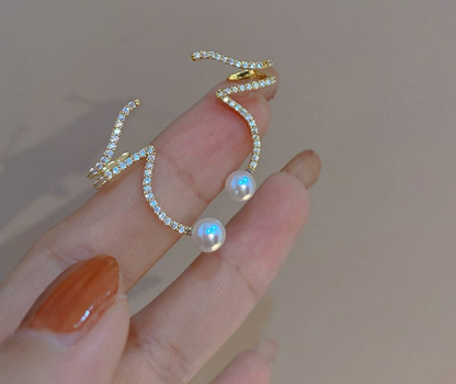 Elegant Wave Pearl Ear Cuff Earrings