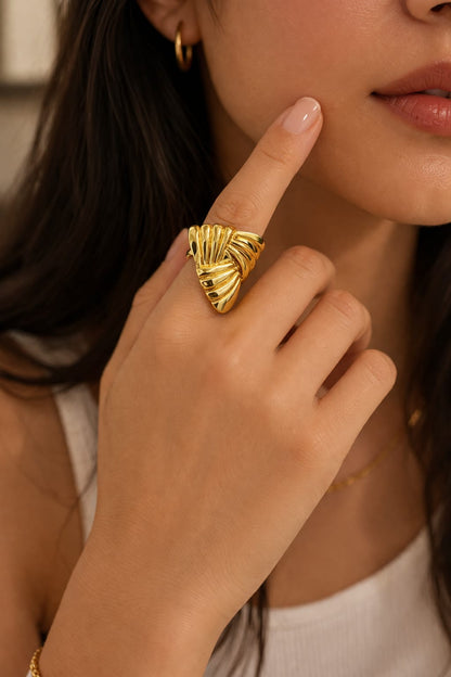 Gold Shell Statement Ring – Textured Ocean-Inspired Ring for Women