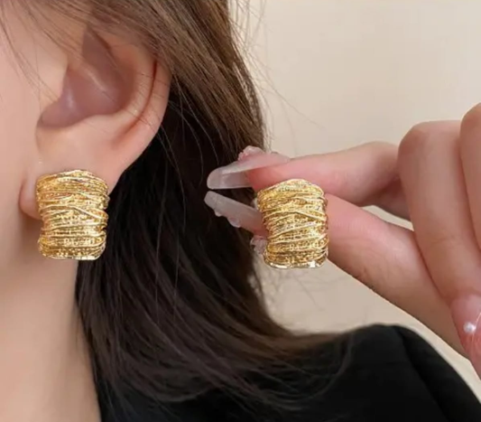 Golden Coil Texture Studd