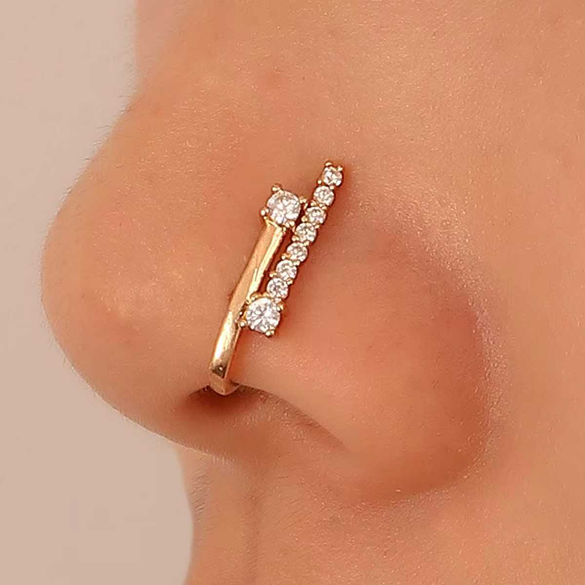 Gold-Tone Crystal Leaf Nose Pin – Elegant CZ Nose Stud for Women