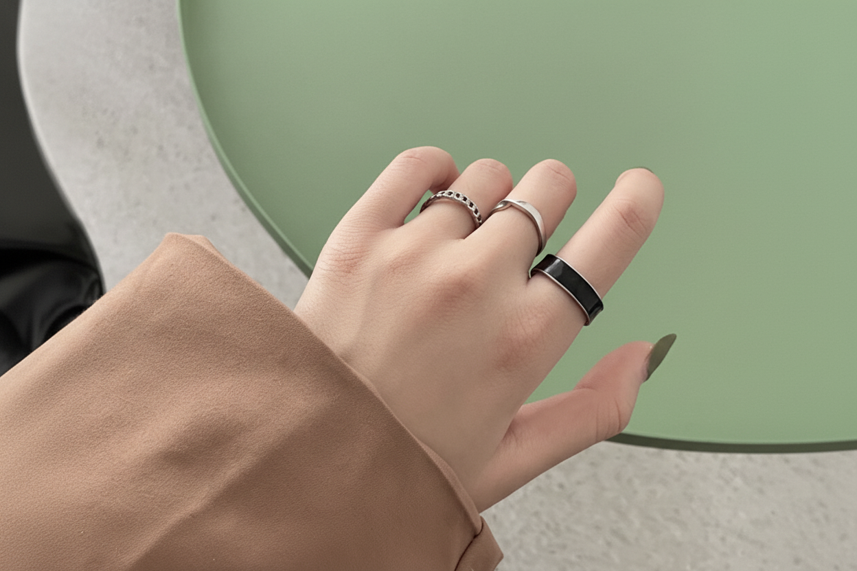 Minimal Trio Ring Set 🖤✨