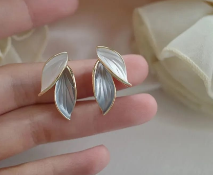 Dual Leaf Shell Stud Earrings