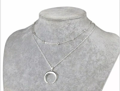Minimalist Crescent Moon Pendant Necklace
