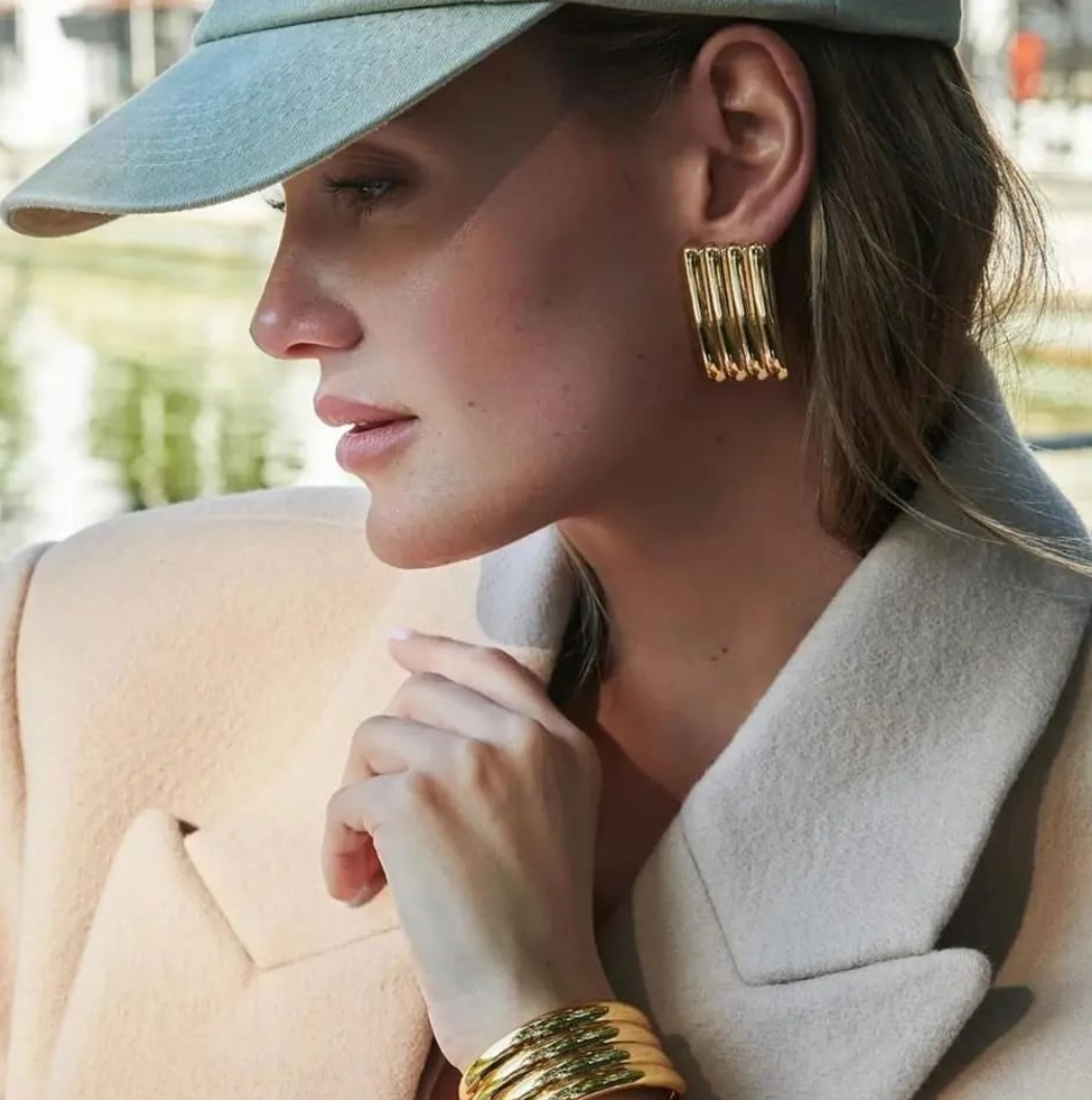 Bold Ribbed Gold Statement Earrings – Power Luxe