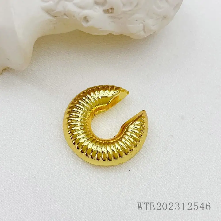 Gold-Tone Textured C-Shaped Hoop Earrings – Minimalist Statement Earrings