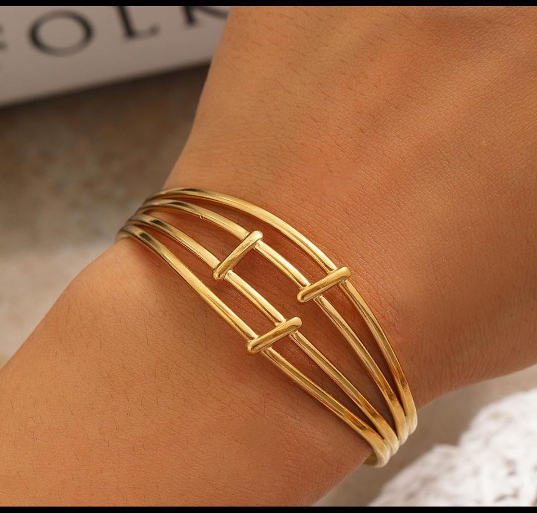 Minimalist Multi-Line Gold Cuff Bracelet