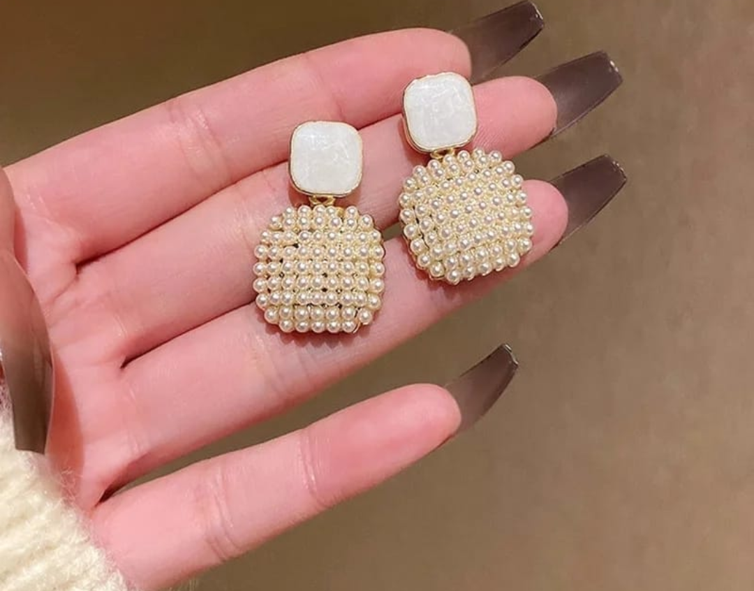 Chic Pearl Cluster Square Drop Earrings
