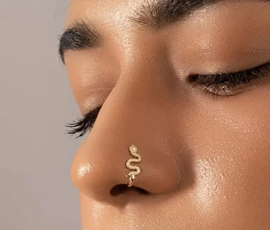 Minimal Snake Design Nose Pin (Gold Plated)