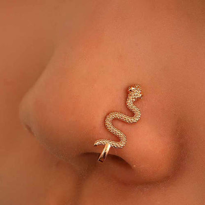 Snake Design Gold-Tone Nose Pin – Stylish Statement Nose Stud for Women