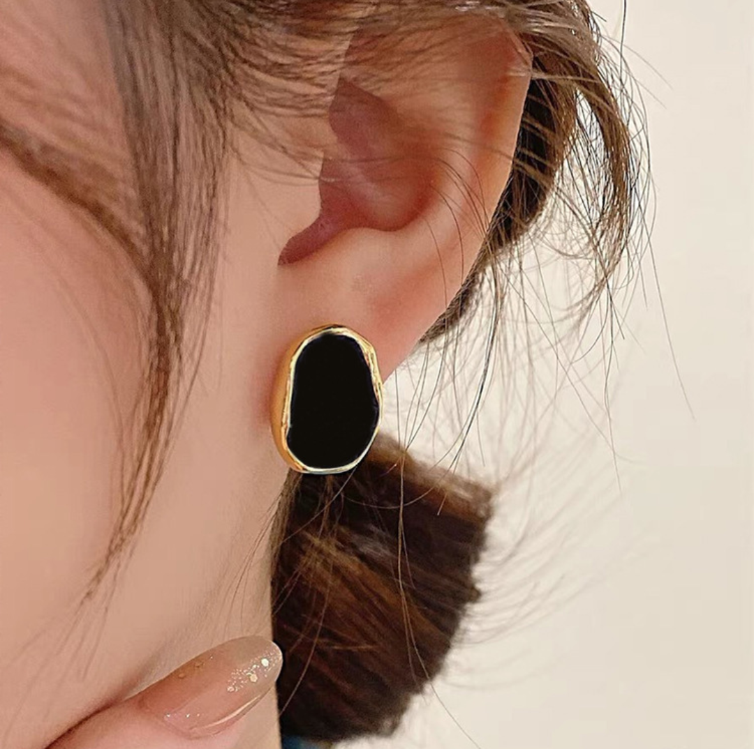Minimalist Black Oval Gold Trim Stud Earrings