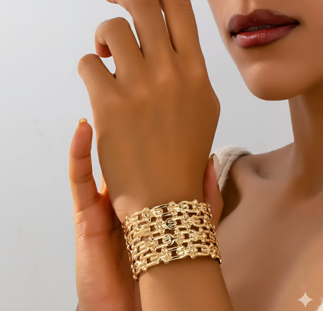 Luxe Chain-Link Gold Cuff