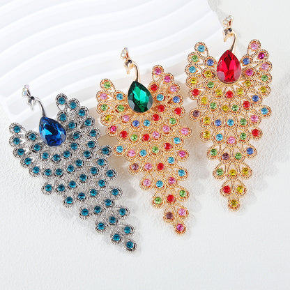 Royal Peacock Crystal Brooch – Luxury Statement Pin