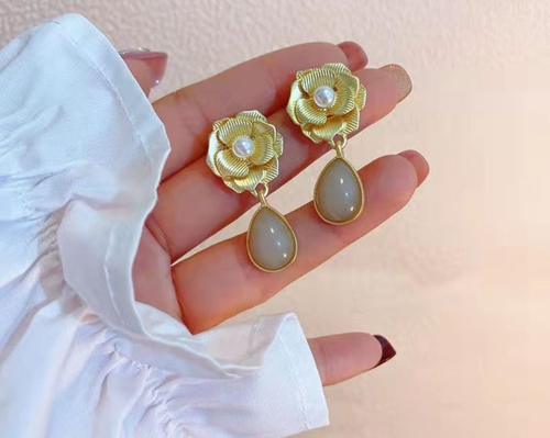 Vintage Bloom Pearl Drop Earrings