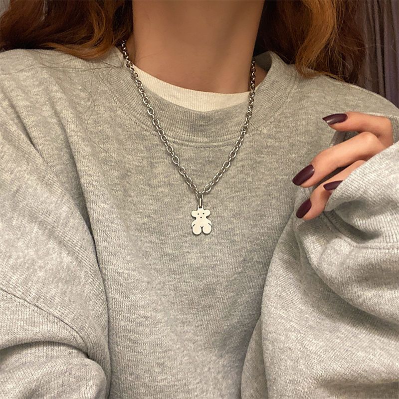 Cute teddy pendant necklace for women
