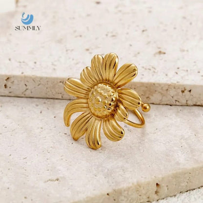 Gold-Tone Sunflower Statement Ring – Floral Adjustable Fashion Ring