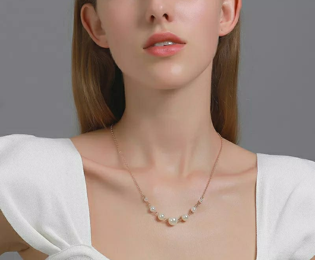 Elegant Pearl Accent Necklace
