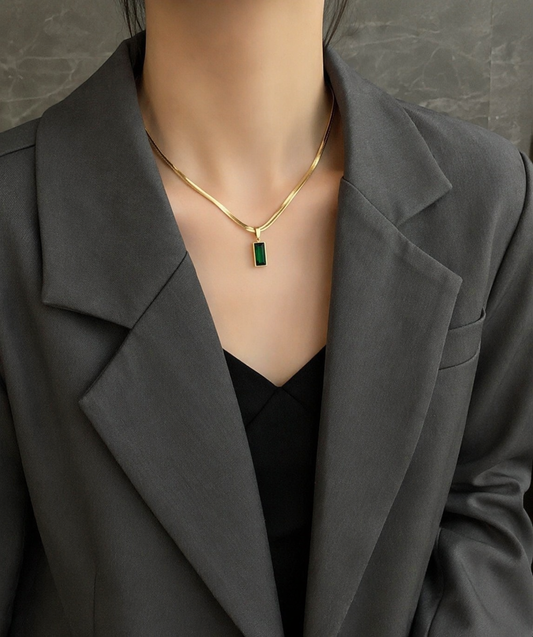 Emerald Luxe Pendant Necklace