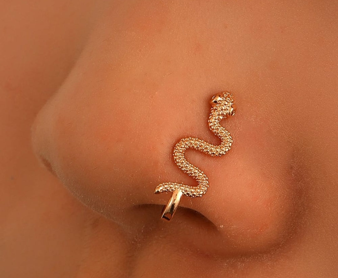 Minimal Snake Design Nose Pin (Gold Plated)
