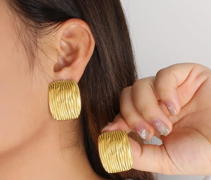 Textured Gold Statement Stud Earrings – Sculpted Elegance