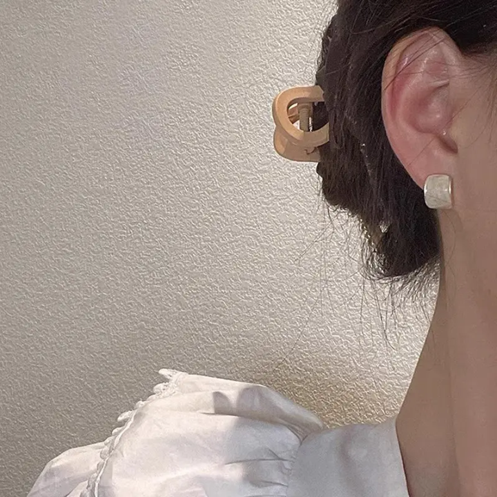 White Marble-Style Rectangle Stud Earrings – Minimalist Gold-Tone Earrings