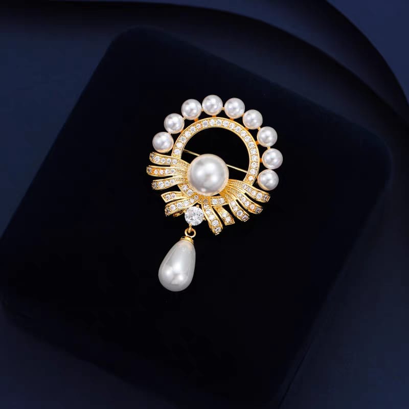 Royal Pearl Crest Brooch