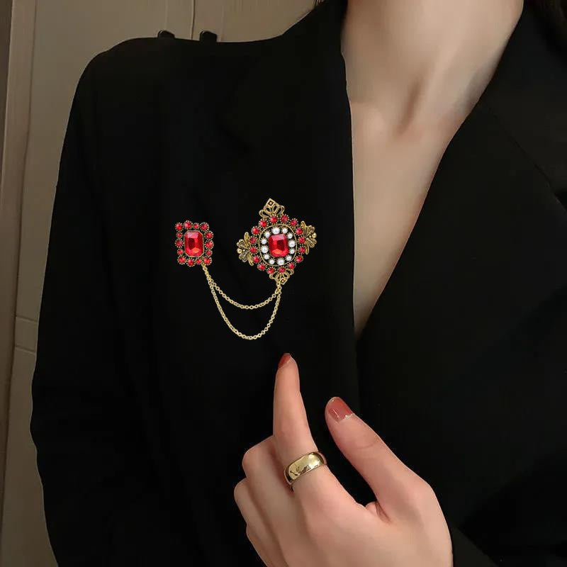Brooches for both Men and Women