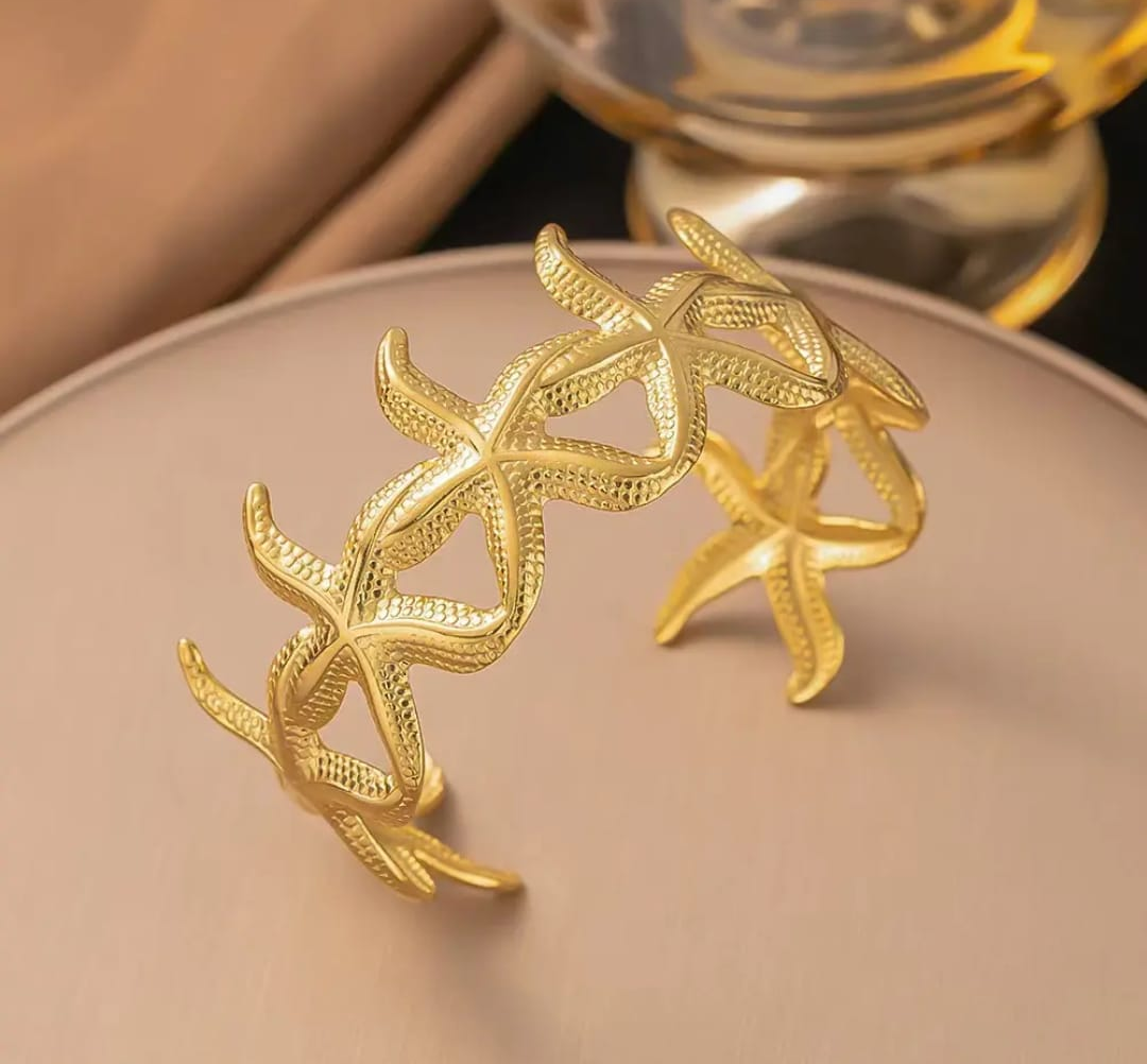 Starfish Link Gold Cuff Bracelet