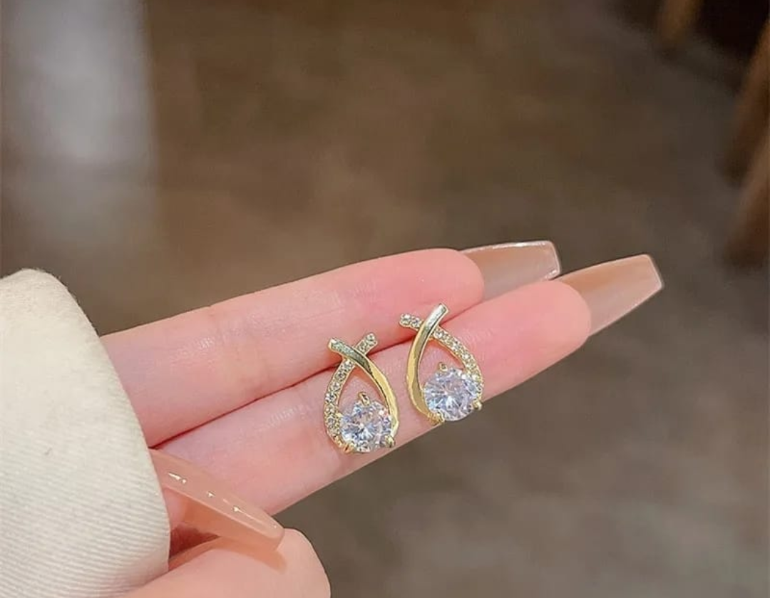 Elegant Twist Crystal Stud Earrings