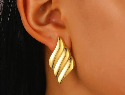 Twisted Gold Wave Earrings – Bold Sculptural Glam