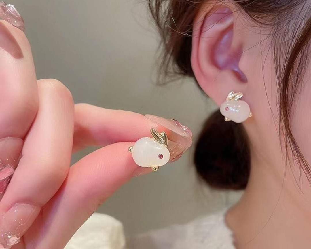 Cute Bunny Pearl Stud Earrings