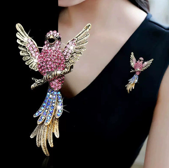 Crystal Bird Brooch – Elegant Vintage Statement Pin