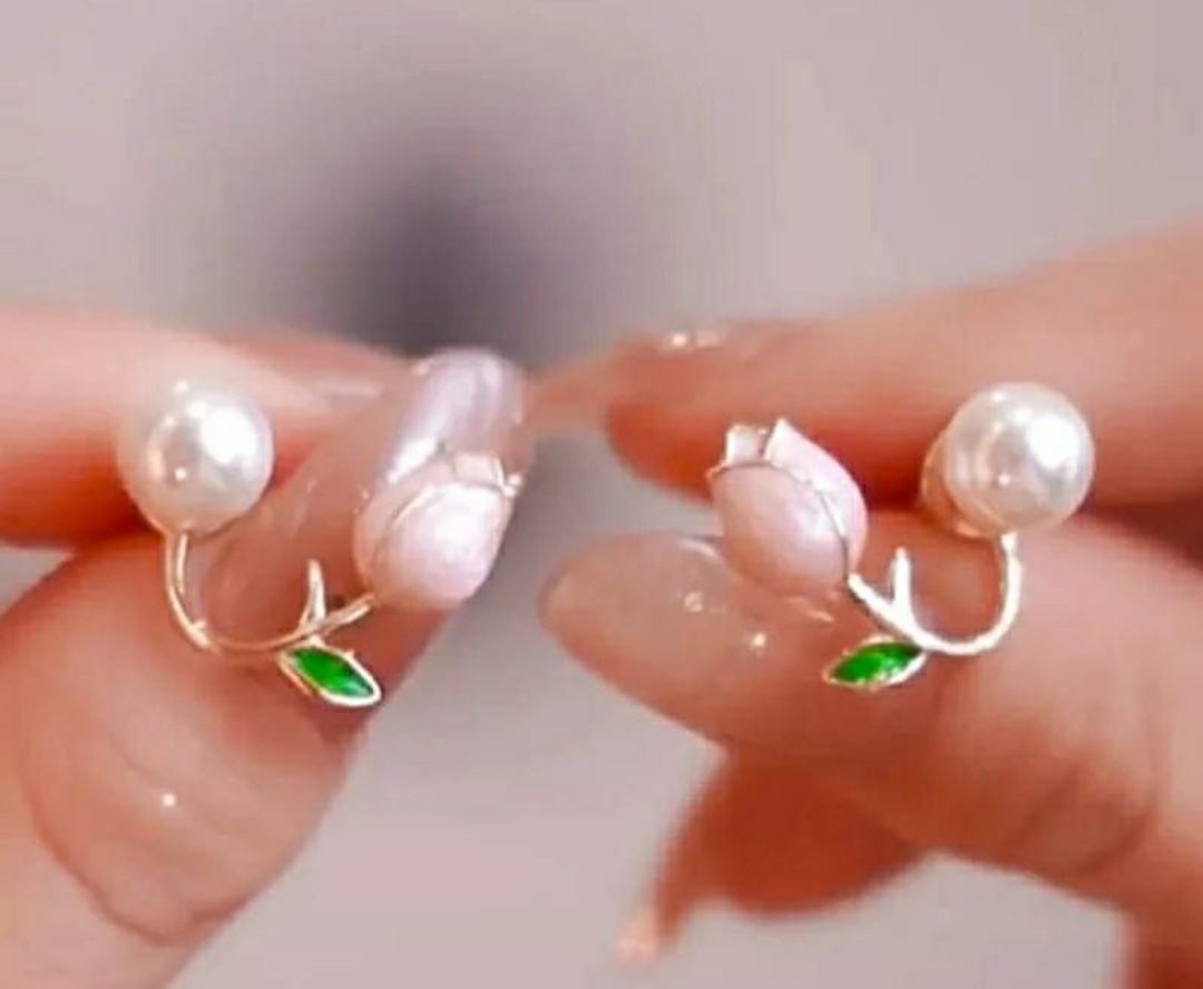 The Enchanted Tulip Stud Earring